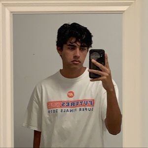 Meet your Posher, Camilo